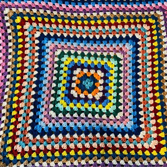 Vintage Granny Square Afghan Blanket - Picture 3 of 4